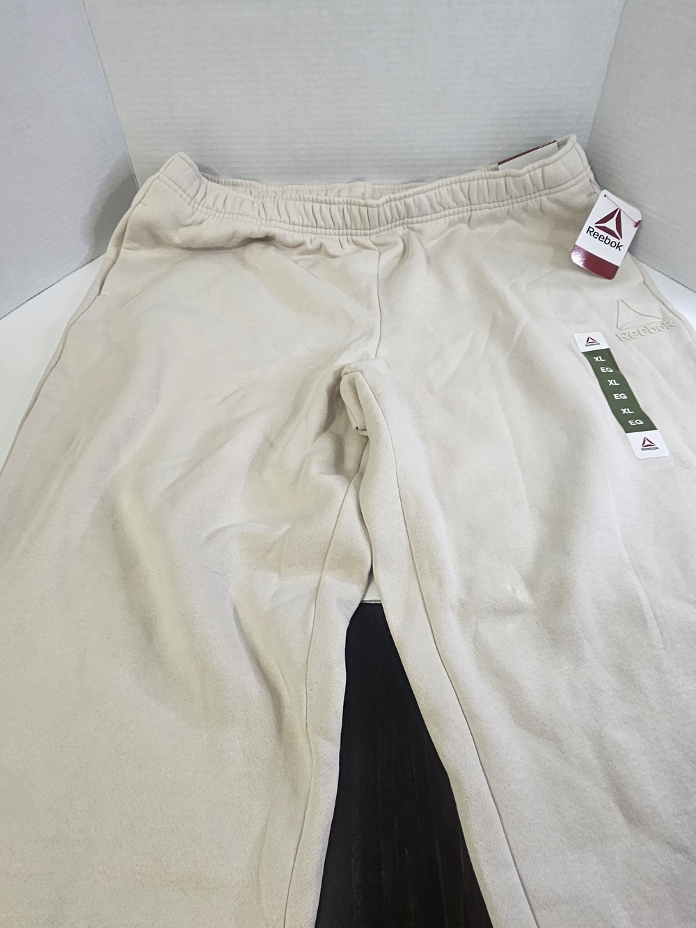 Reebok Men's/womans (Unisex)Size XL Cream Sweatpants - Comfortable Everyday Wear